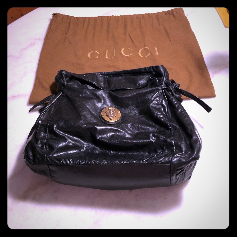Gucci leather Handbag - EUC - authentic- Black